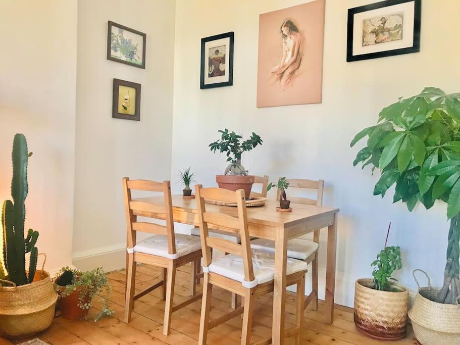 Cosy 2 Bedroom Flat In Edinburgh Luaran gambar